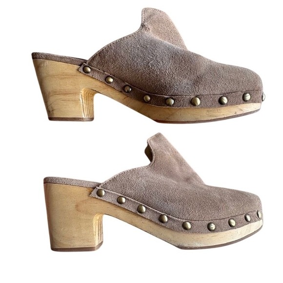 SOLE SOCIETY Tan Taupe‎ Suede Leather Clogs, Studded Wooden Mules Shoes SIZE 8.5 - Picture 1 of 12